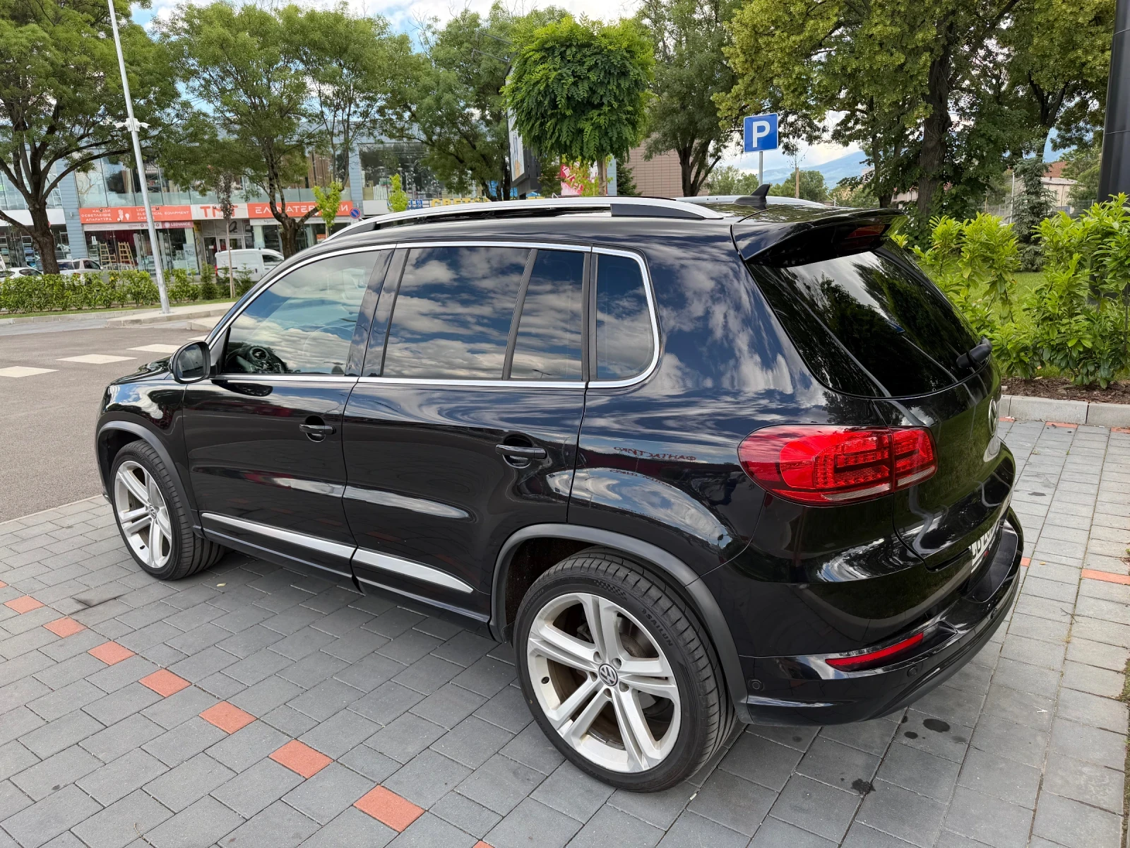 VW Tiguan, снимка 5 - Автомобили и джипове - 54912481