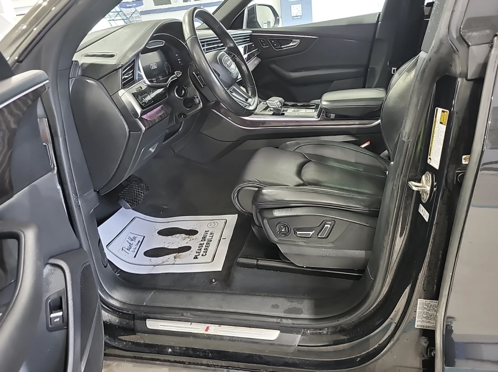 Audi Q8 2022 Audi Q8 TECHNIK, снимка 5 - Автомобили и джипове - 54971048