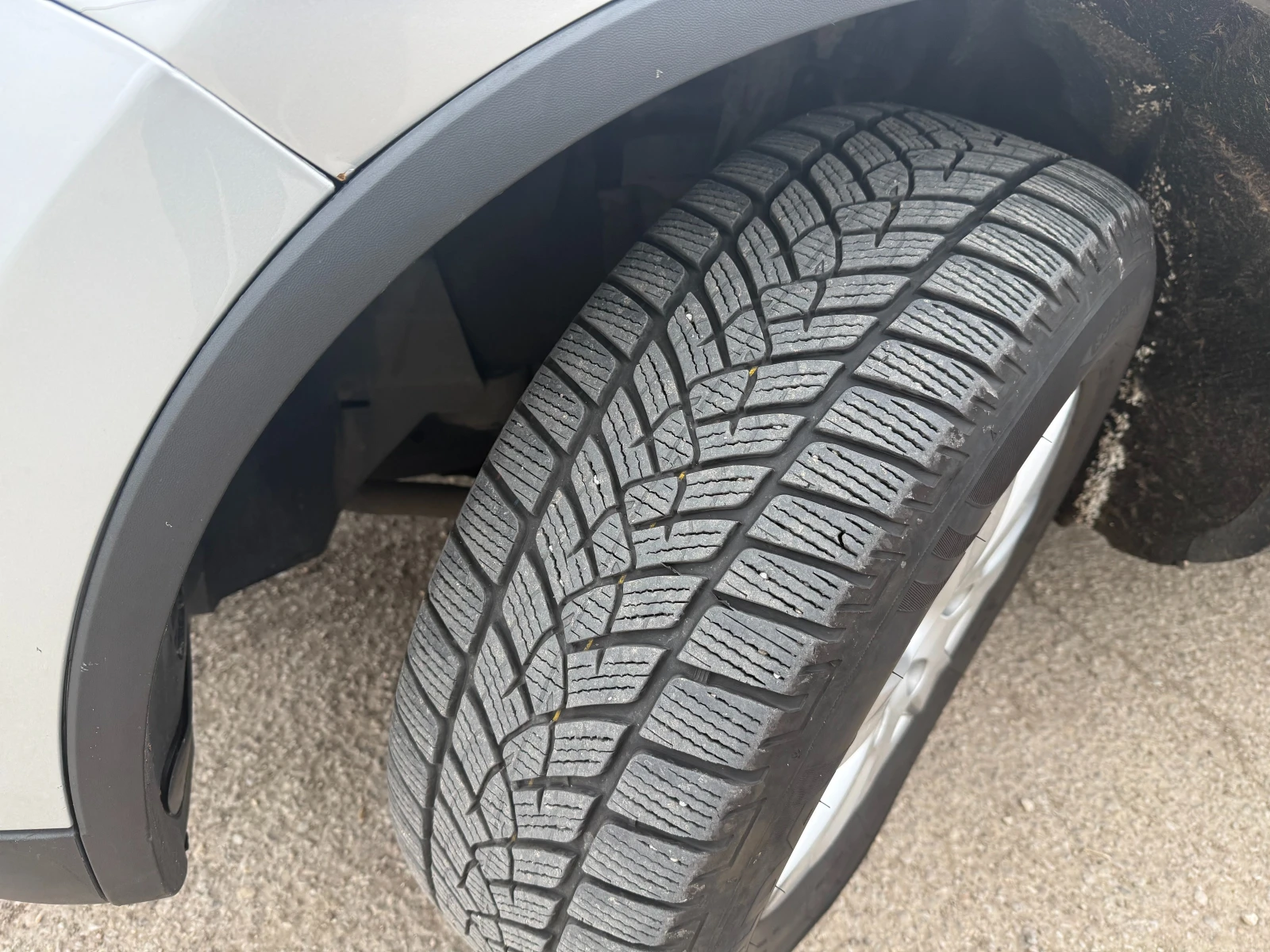 VW Touareg, снимка 4 - Автомобили и джипове - 55547030