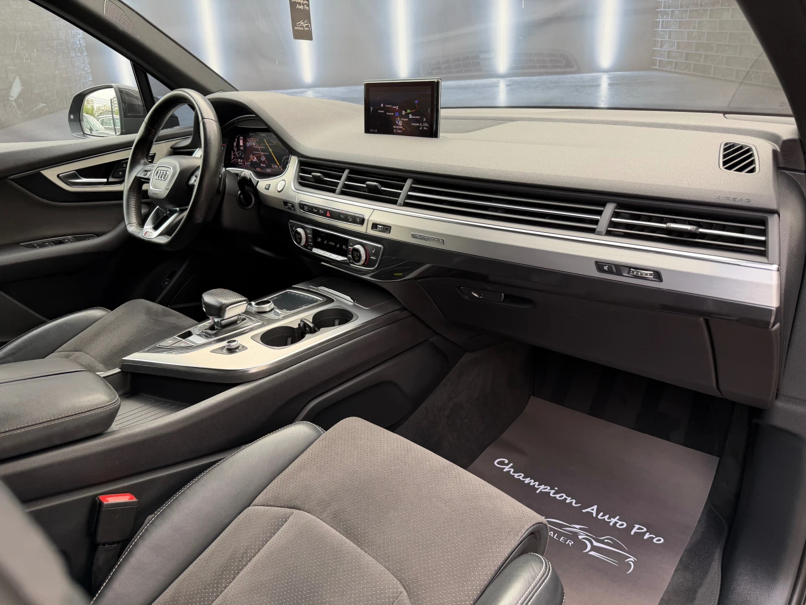 Audi Q7 Matrix S-Line, снимка 11 - Автомобили и джипове - 55830076