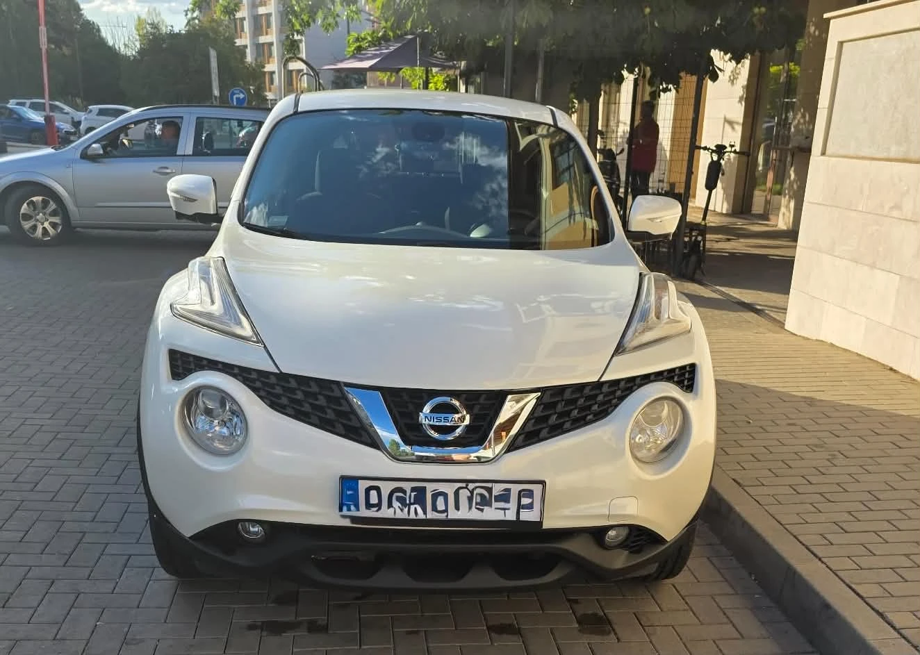 Nissan Juke 1.6i* TEKNA* FACE, снимка 2 - Автомобили и джипове - 55943753