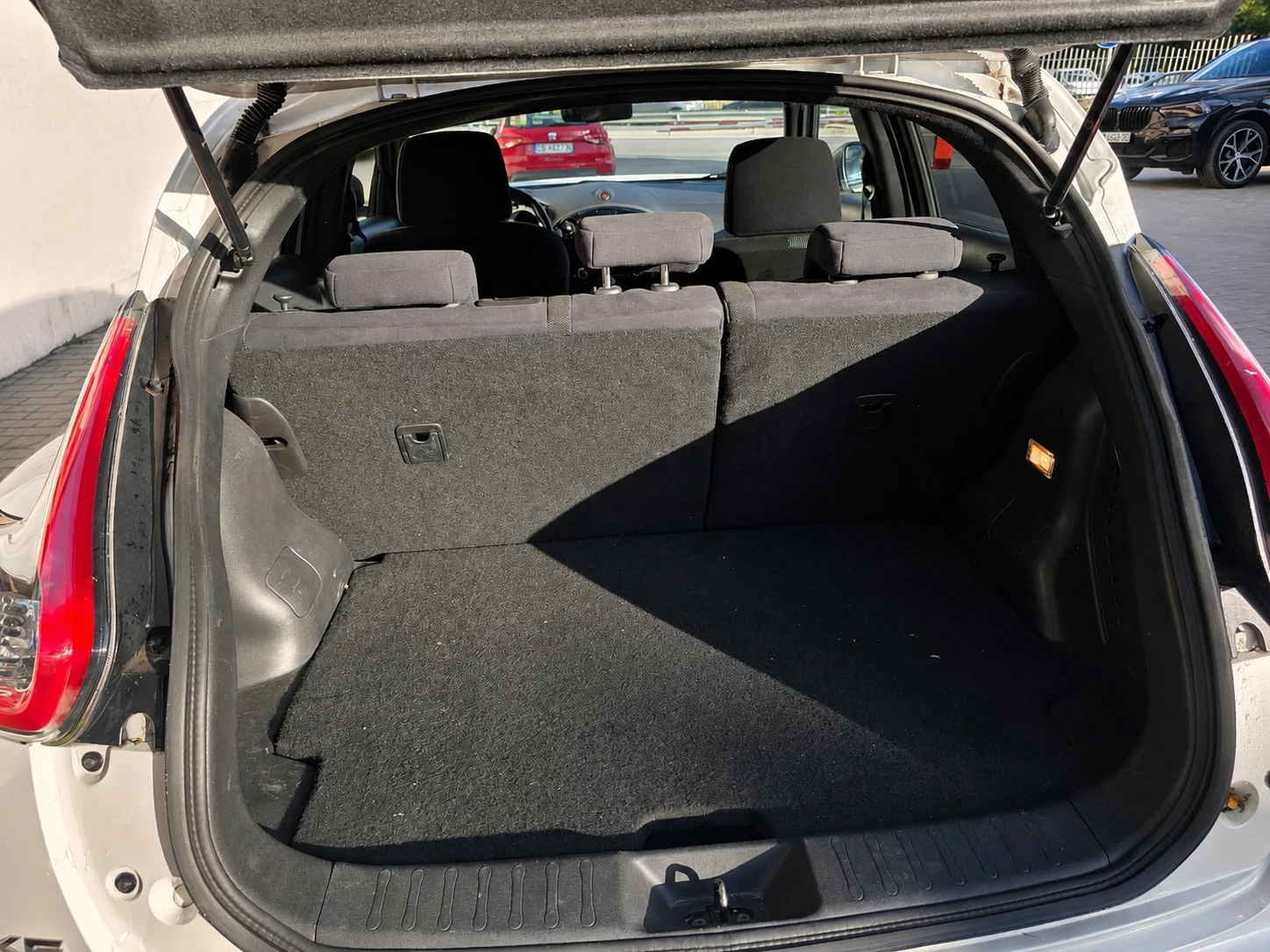 Nissan Juke 1.6i* TEKNA* FACE, снимка 4 - Автомобили и джипове - 55943753