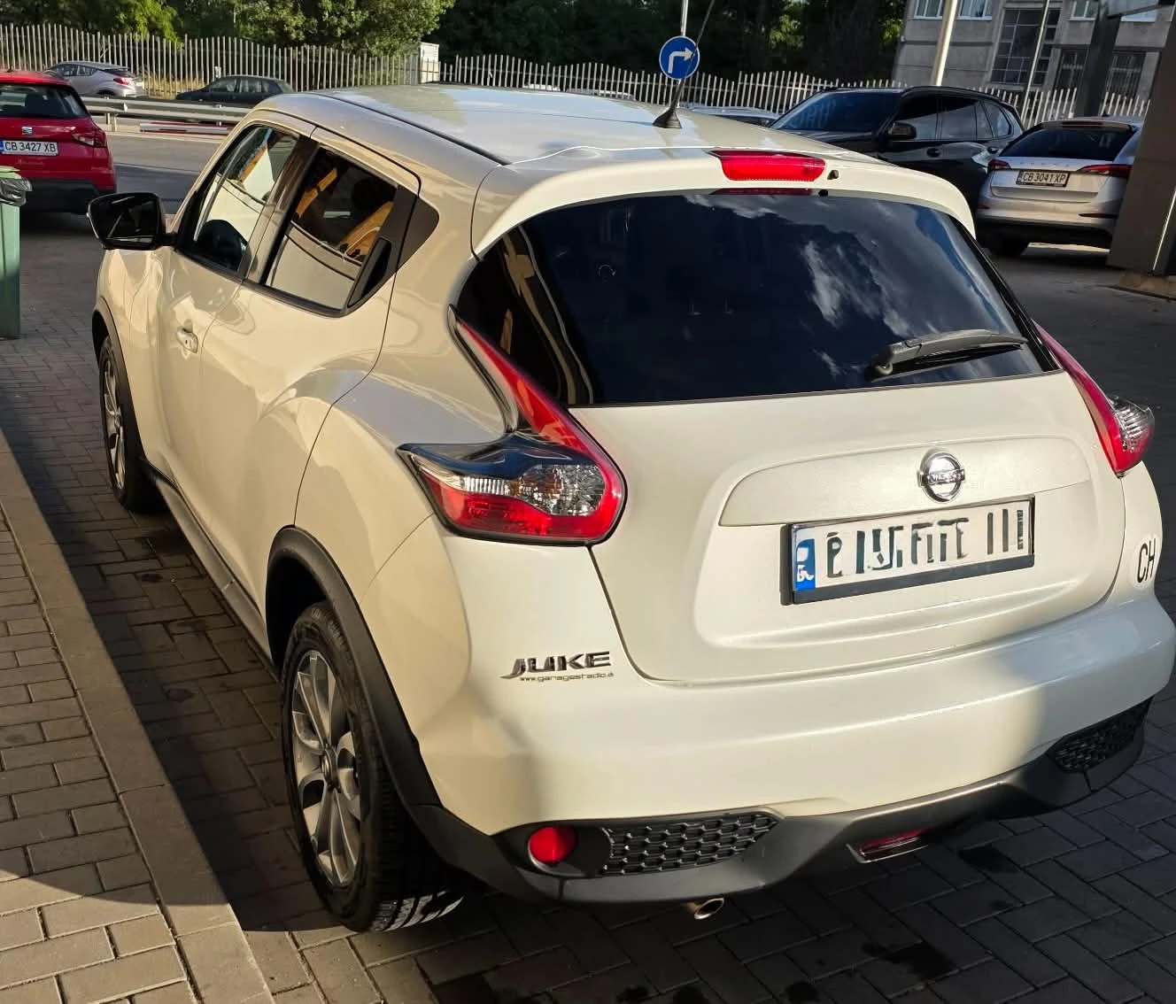 Nissan Juke 1.6i* TEKNA* FACE, снимка 3 - Автомобили и джипове - 55943753