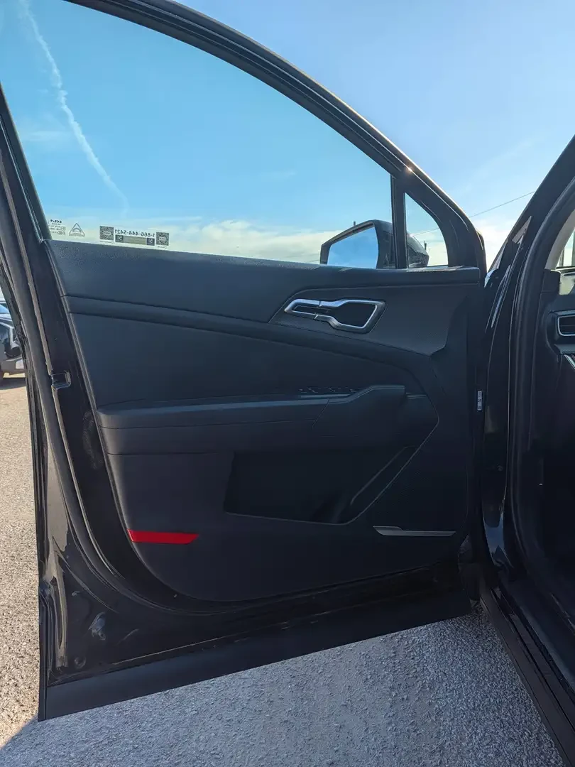 Kia Sportage LX Fwd, снимка 6 - Автомобили и джипове - 56213881