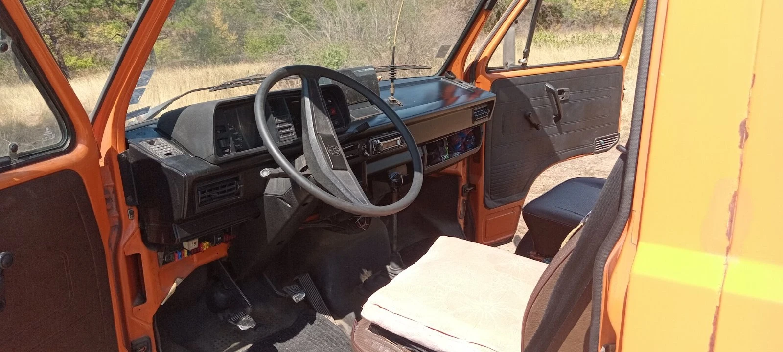 VW T3, снимка 4 - Бусове и автобуси - 54483015
