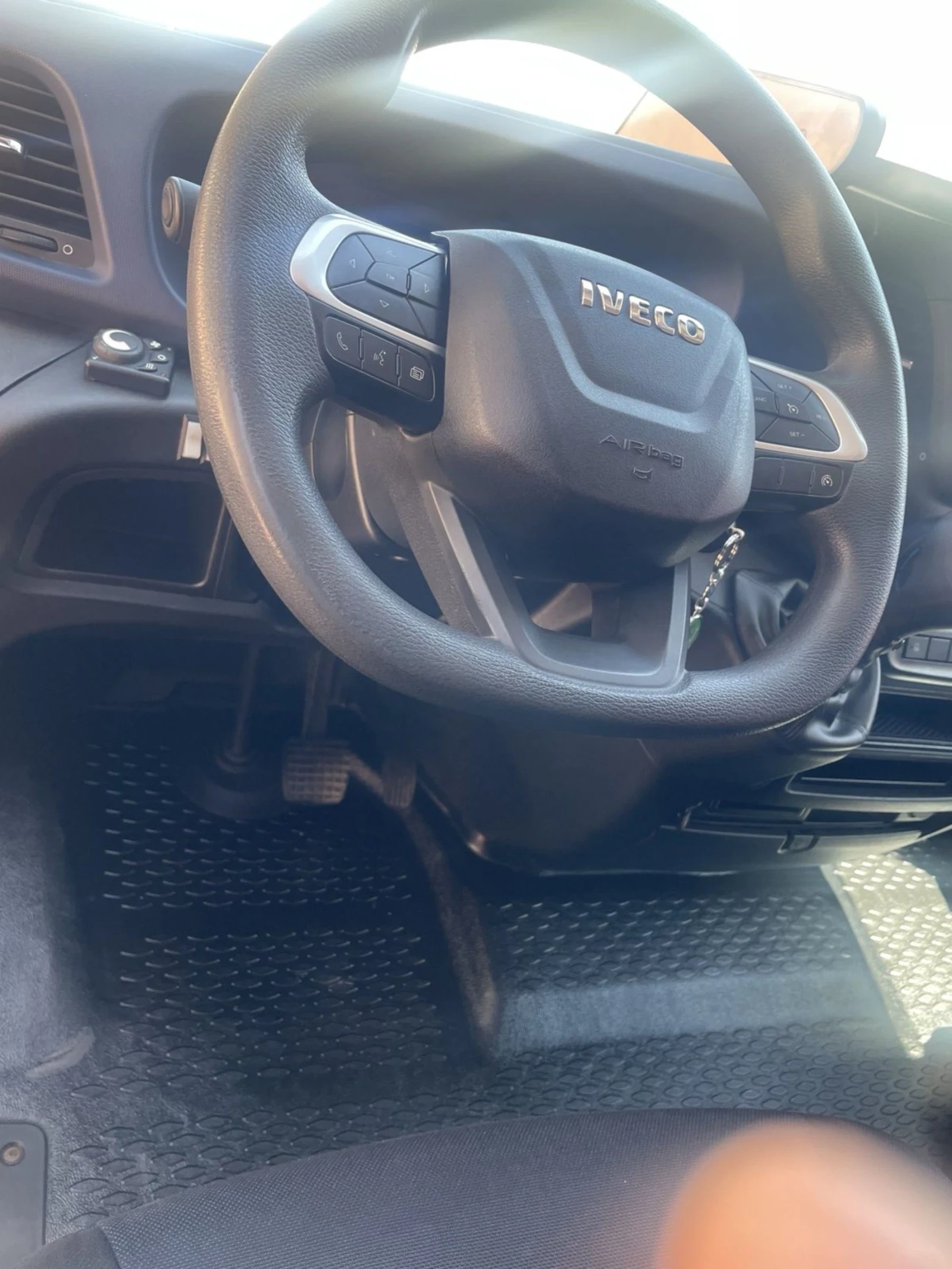 Iveco 35S18, снимка 3 - Бусове и автобуси - 55215728