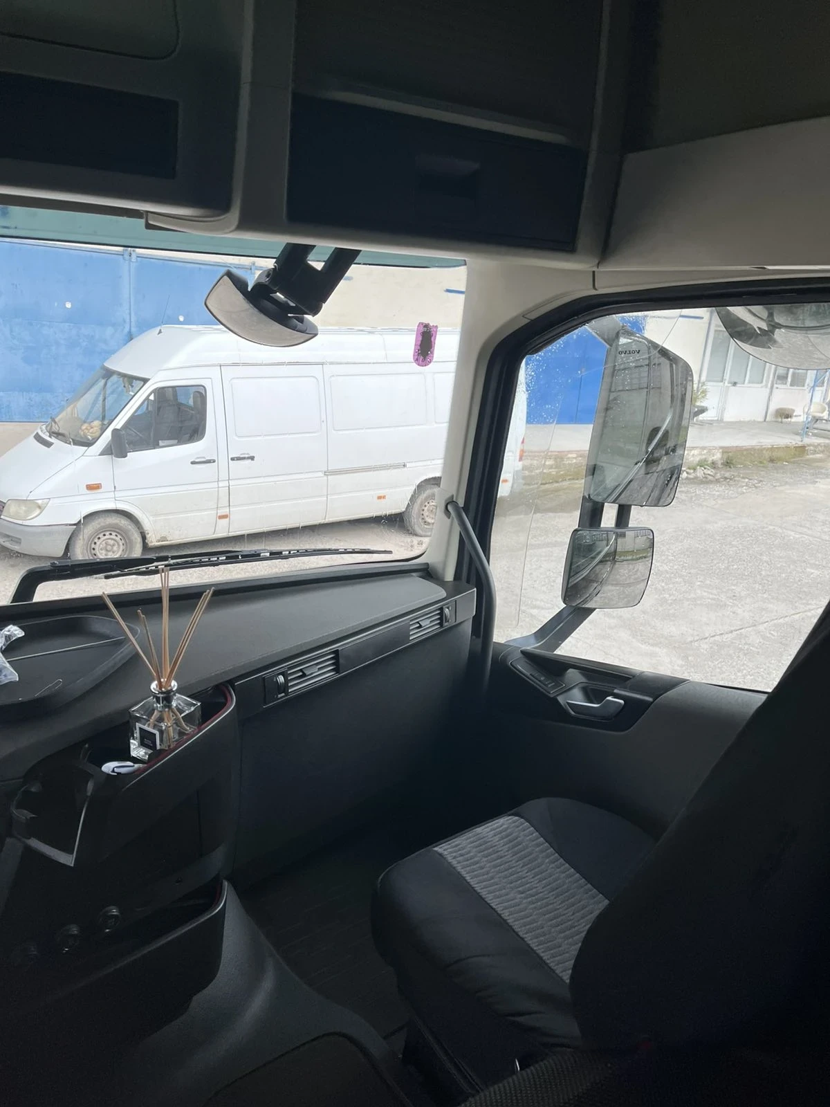 Volvo Fh ADR, снимка 15 - Камиони - 54249039