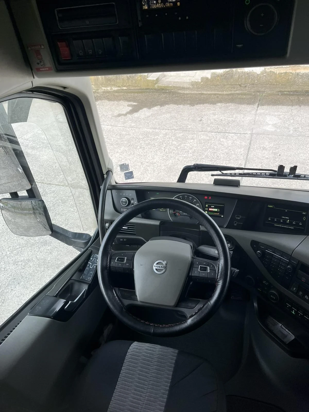 Volvo Fh ADR, снимка 11 - Камиони - 54249039