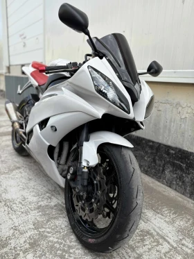  Yamaha YZF-R6
