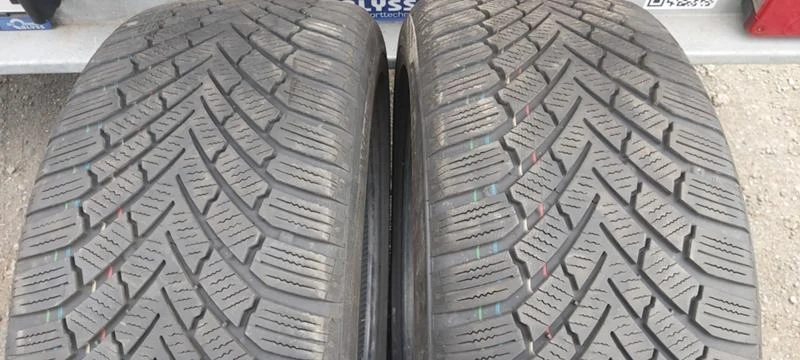 Гуми Зимни 225/45R17, снимка 1 - Гуми и джанти - 33067948