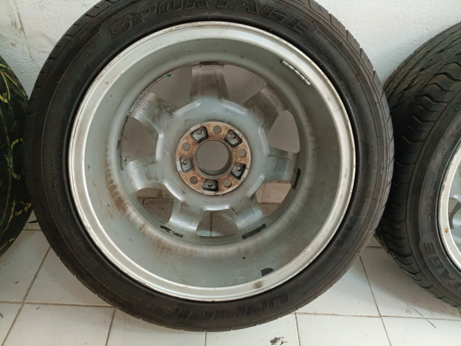 Гуми с джанти Други 235/45R17, снимка 7 - Гуми и джанти - 54610261