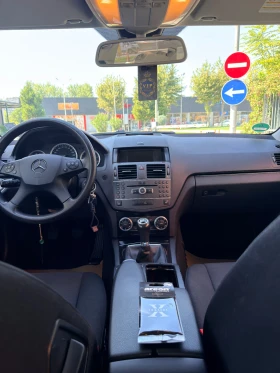 Mercedes-Benz C 200, снимка 12