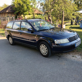 VW Passat, снимка 1 - Автомобили и джипове - 45546591