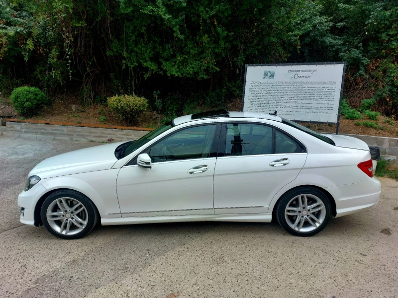 Mercedes-Benz C 300 4-MATIC  100 000 KM., снимка 2 - Автомобили и джипове - 47152636