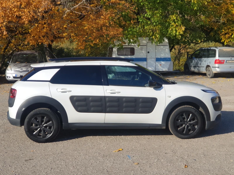 Citroen C4 Cactus 1.6HDI* НАВИ* ПАНОРАМА* КОЖА, снимка 8 - Автомобили и джипове - 47825570