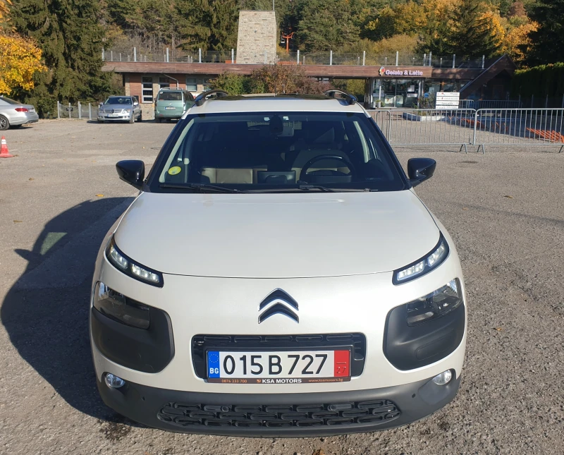 Citroen C4 Cactus 1.6HDI* НАВИ* ПАНОРАМА* КОЖА, снимка 2 - Автомобили и джипове - 47825570