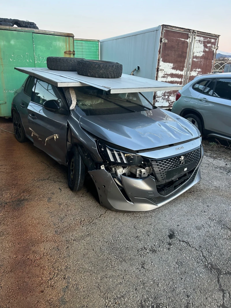 Peugeot 208, снимка 1 - Автомобили и джипове - 49425589