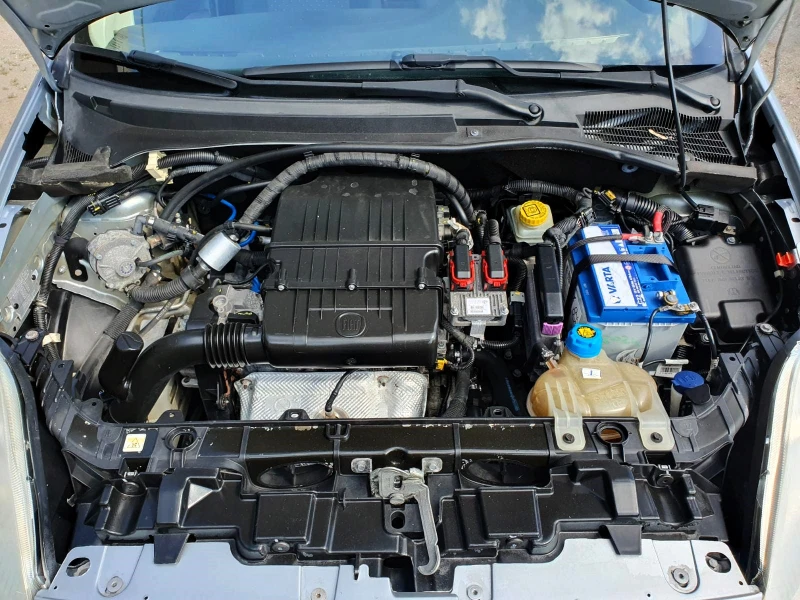 Fiat Punto 1.4 LPG Grande/Dynamic, снимка 15 - Автомобили и джипове - 50964950