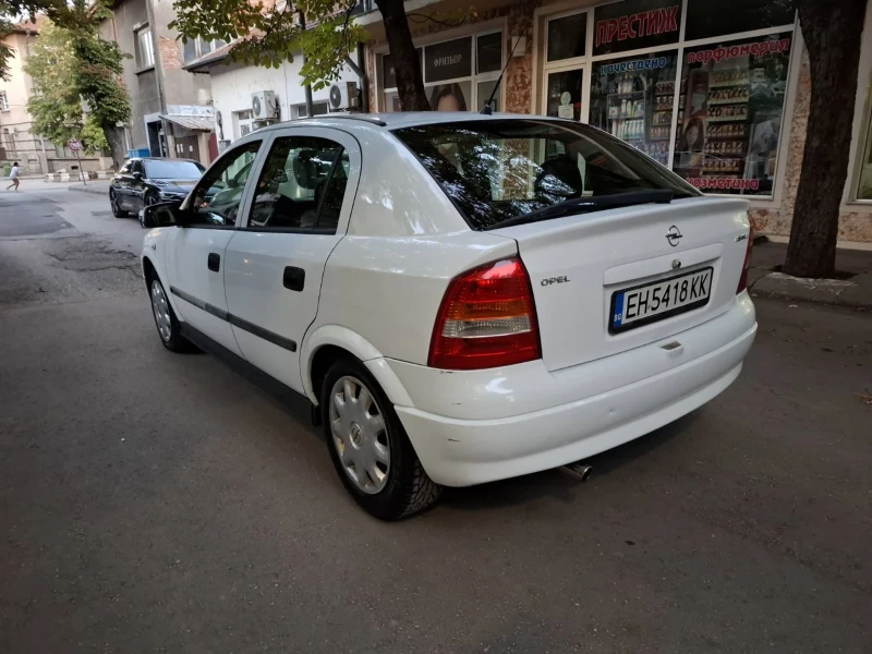 Opel Astra, снимка 9 - Автомобили и джипове - 52403399