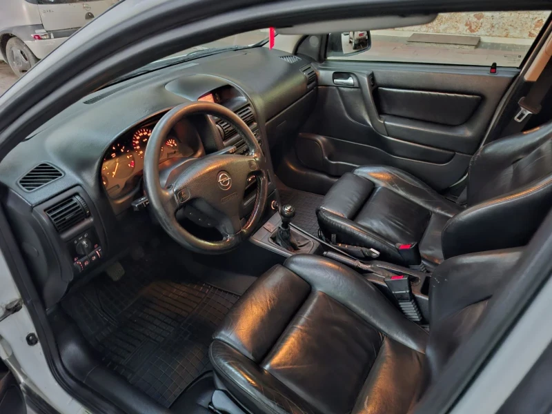 Opel Astra, снимка 4 - Автомобили и джипове - 52403399