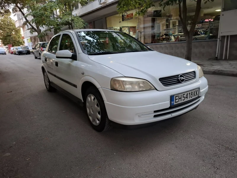 Opel Astra, снимка 2 - Автомобили и джипове - 52403399