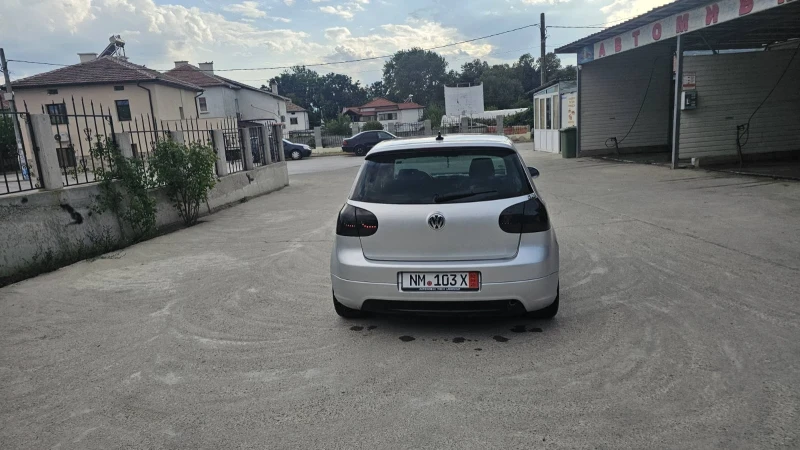 VW Golf, снимка 4 - Автомобили и джипове - 51659672