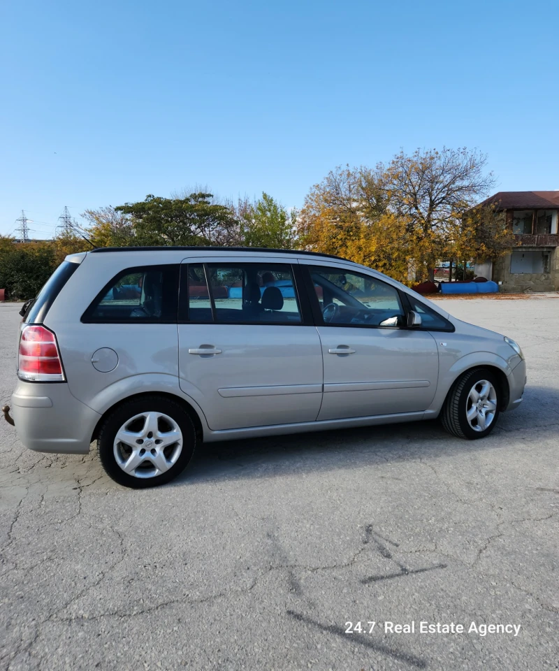Opel Zafira, снимка 2 - Автомобили и джипове - 52200800