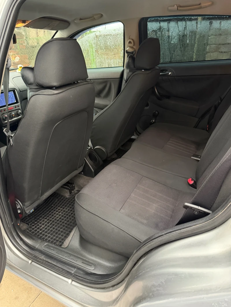 Alfa Romeo 147, снимка 12 - Автомобили и джипове - 53244924