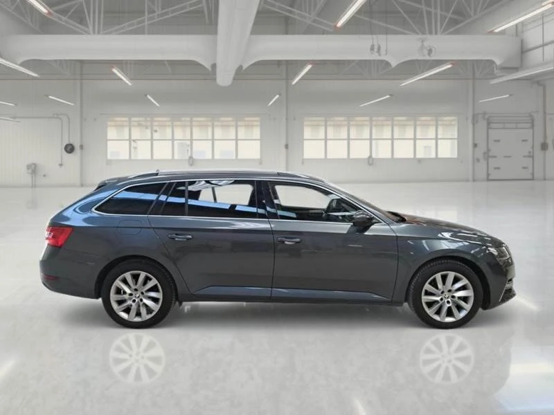Skoda Superb 1.4 TSI Executive - Хибрид , снимка 4 - Автомобили и джипове - 54053941