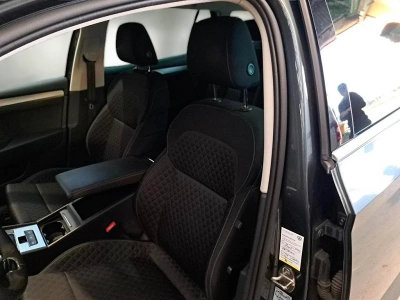 Skoda Superb 1.4 TSI Executive - Хибрид , снимка 8 - Автомобили и джипове - 54053941