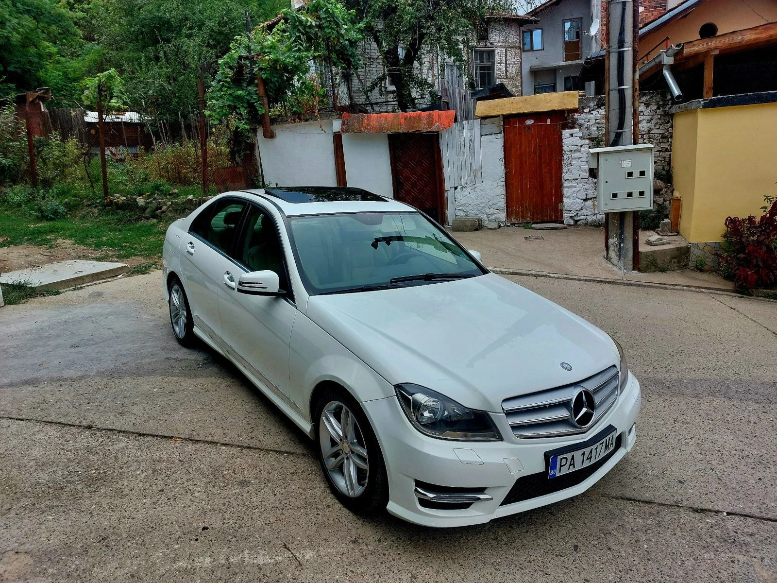 Mercedes-Benz C 300 4-MATIC  90 000 KM. - изображение 7