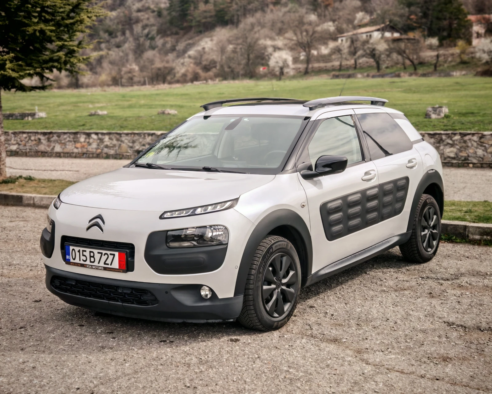 Citroen C4 Cactus 1.6HDI* КАМЕРА* НАВИ* ПАНОРАМА* КОЖА | Mobile.bg — изображение 1