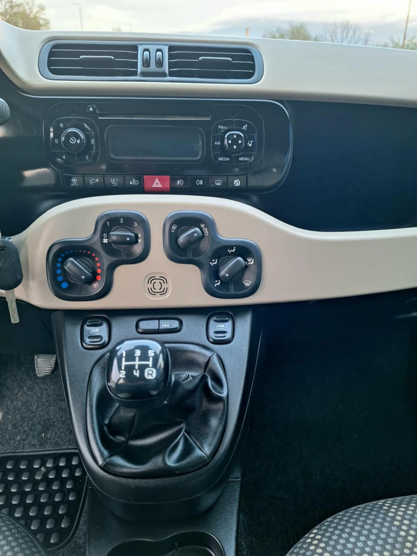 Fiat Panda 4x4 1.3 M-jet Клима - изображение 10