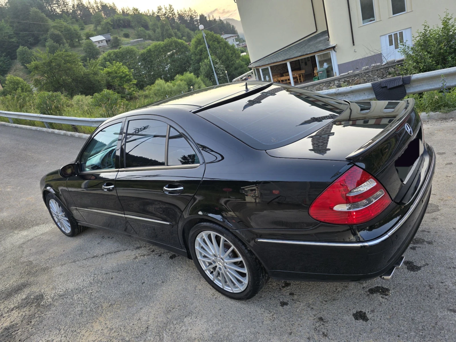 Mercedes-Benz E 270  - изображение 4