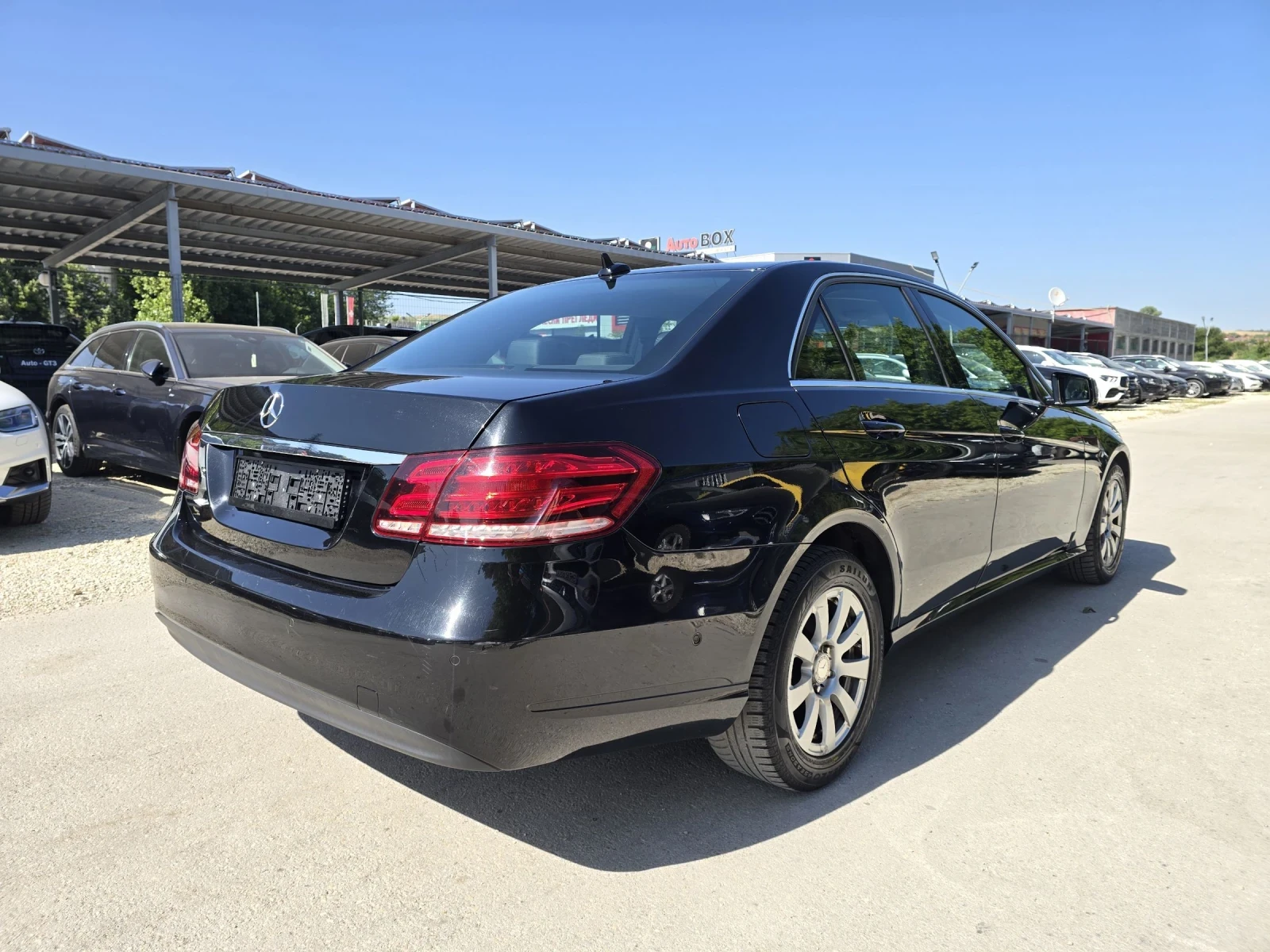 Mercedes-Benz E 200 E200 Топ състояние - изображение 3