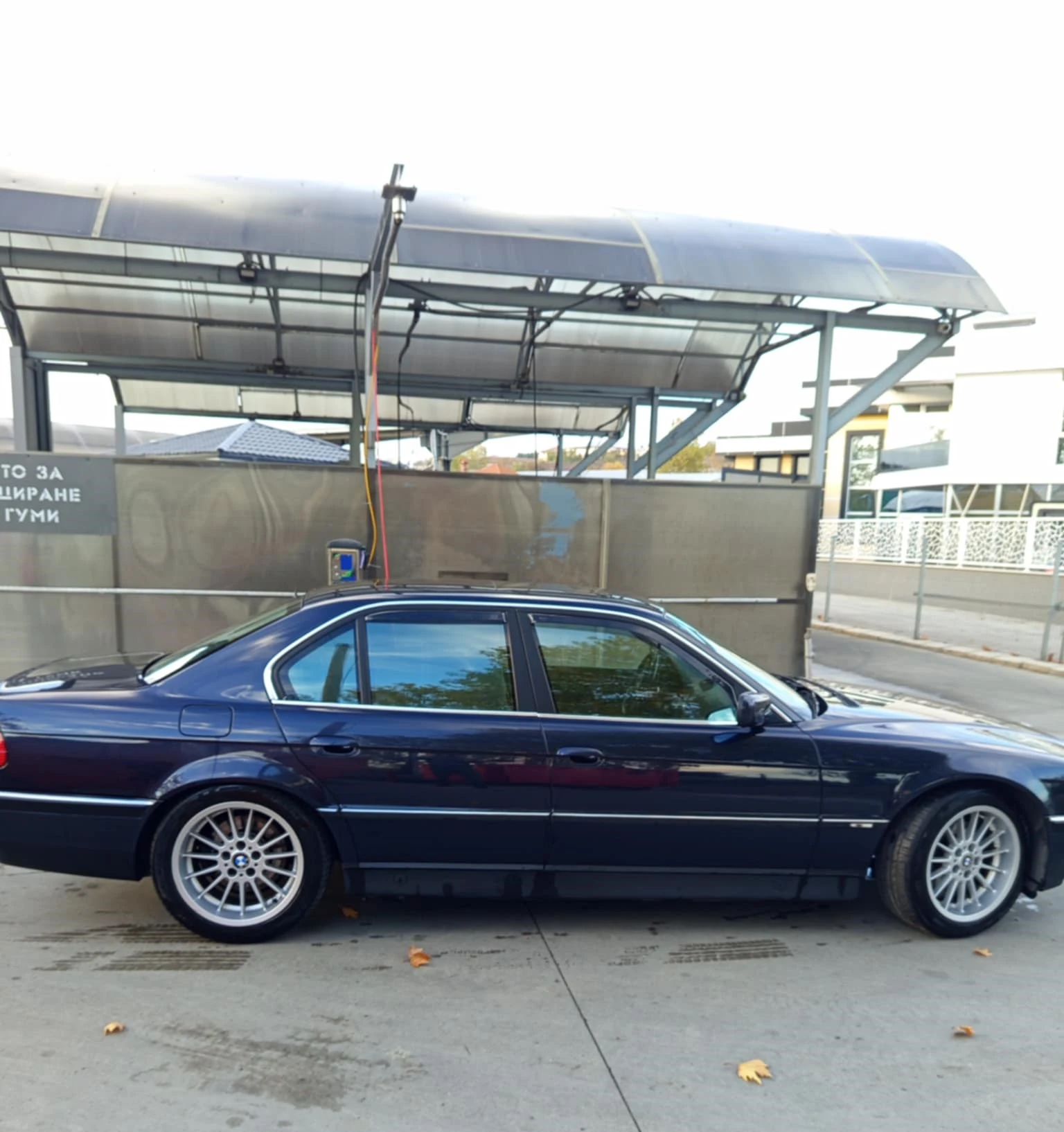 BMW 740  - изображение 5