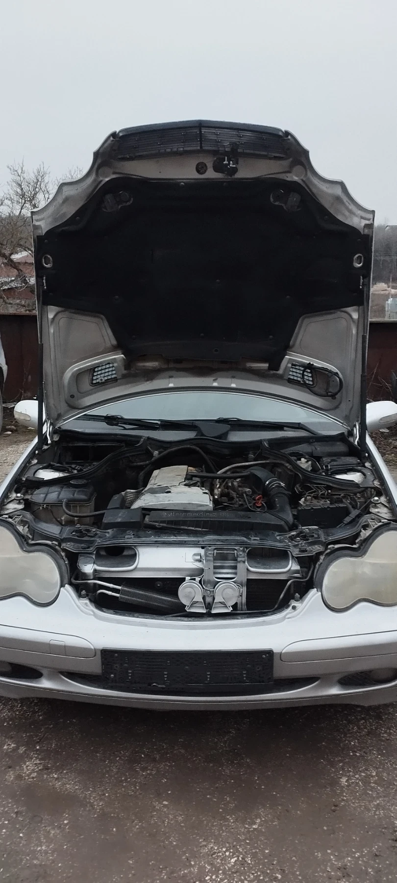 Mercedes-Benz C 180  - изображение 4