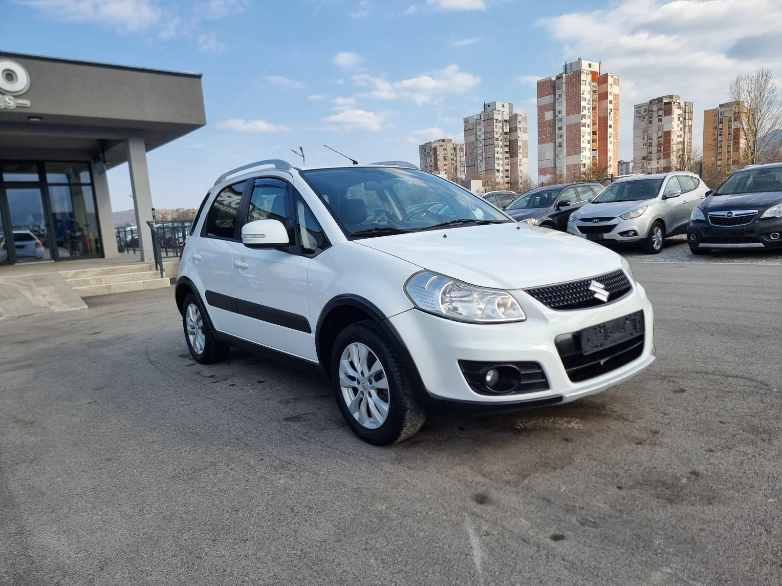 Suzuki SX4 1.6I GAS, снимка 8 - Автомобили и джипове - 53875577