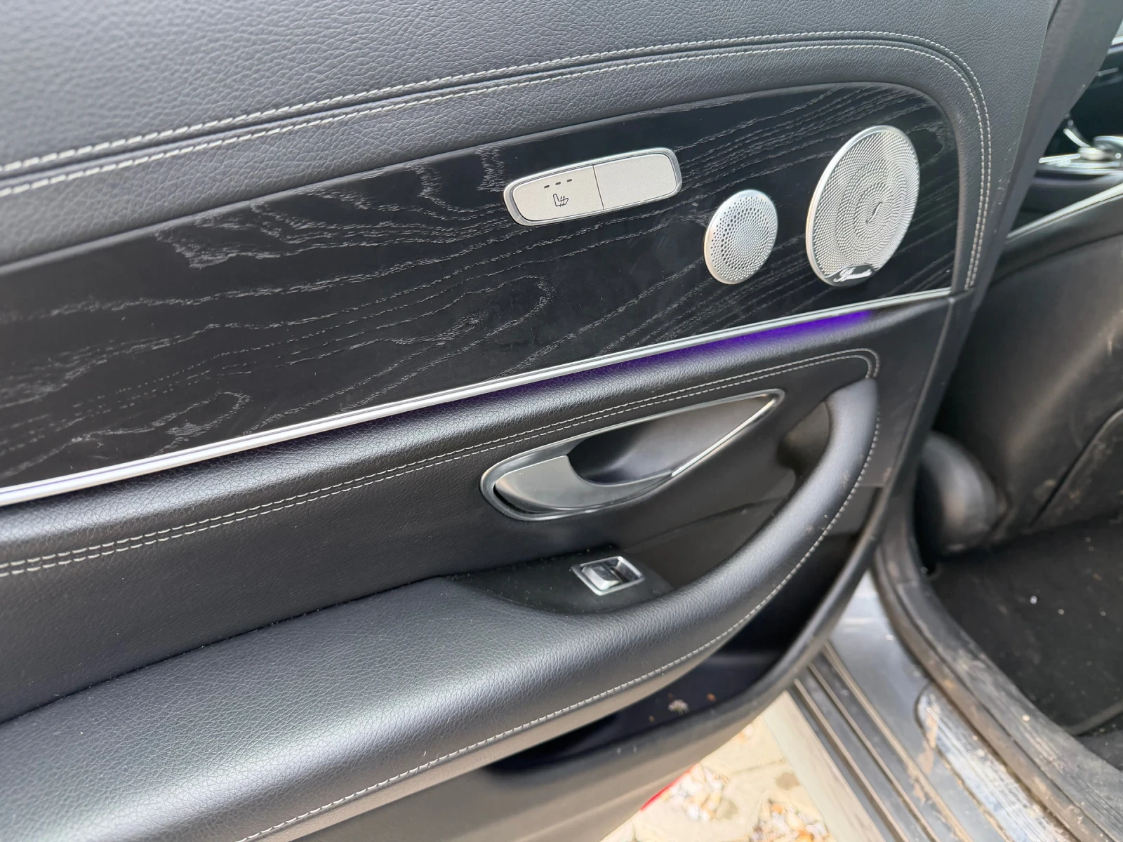 Mercedes-Benz E 350 AMG = 360 = PANORAMA = KEYLESS GO = OBDUHVANE , снимка 9 - Автомобили и джипове - 53994783