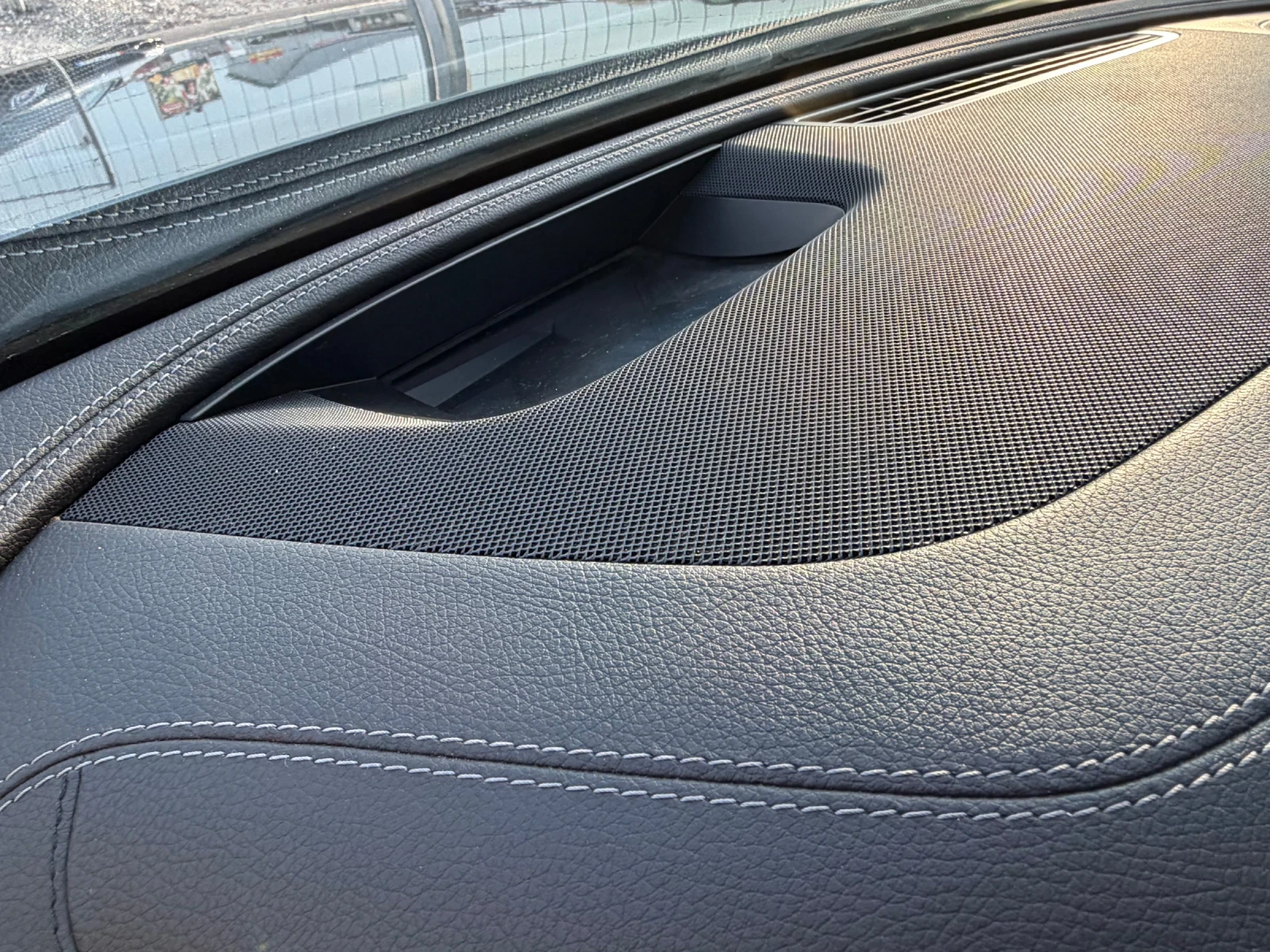 Mercedes-Benz E 350 AMG = 360 = PANORAMA = KEYLESS GO = OBDUHVANE , снимка 10 - Автомобили и джипове - 54084957