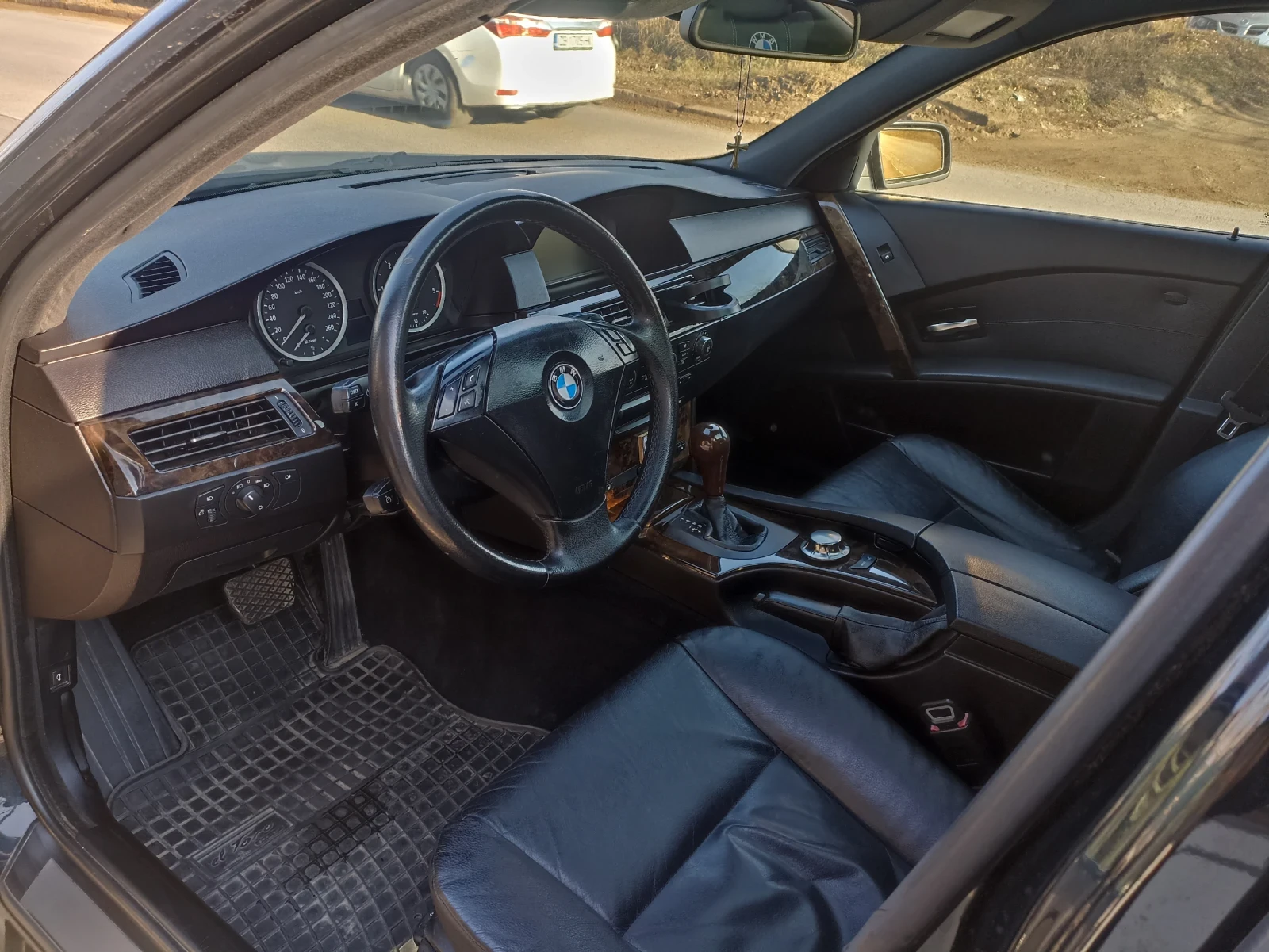 BMW 525 2.5 D, снимка 8 - Автомобили и джипове - 54014811