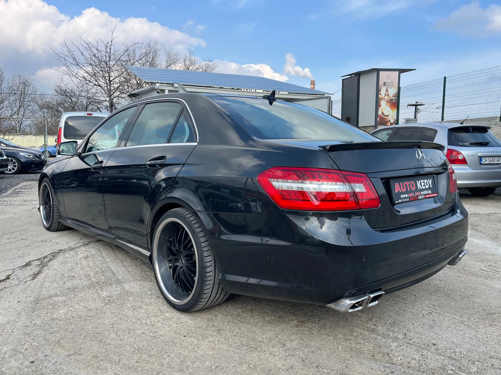 Mercedes-Benz E 500 5.5 AMG, снимка 4 - Автомобили и джипове - 54076437