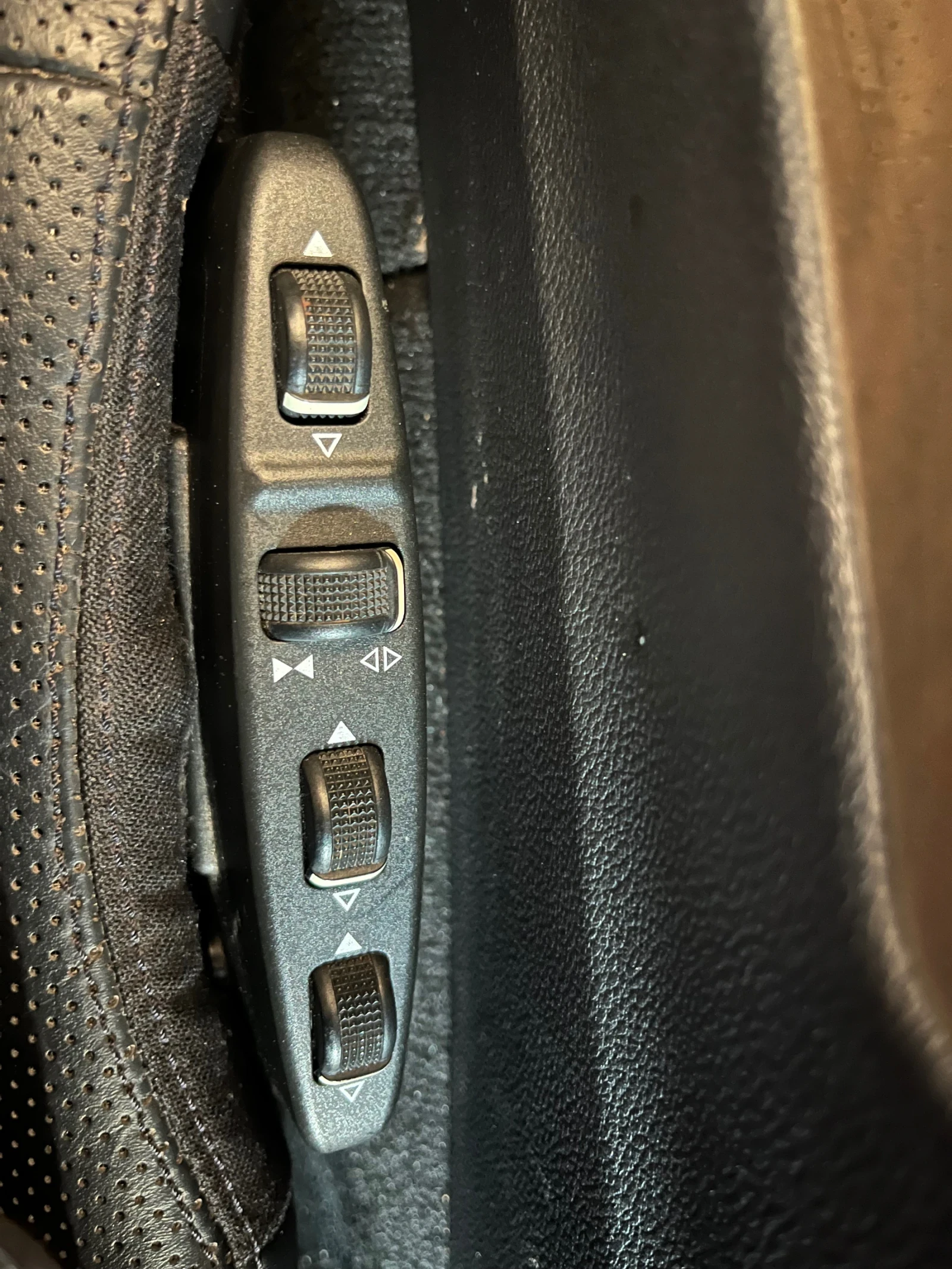 Mercedes-Benz E 500 5.5 AMG, снимка 13 - Автомобили и джипове - 54076437