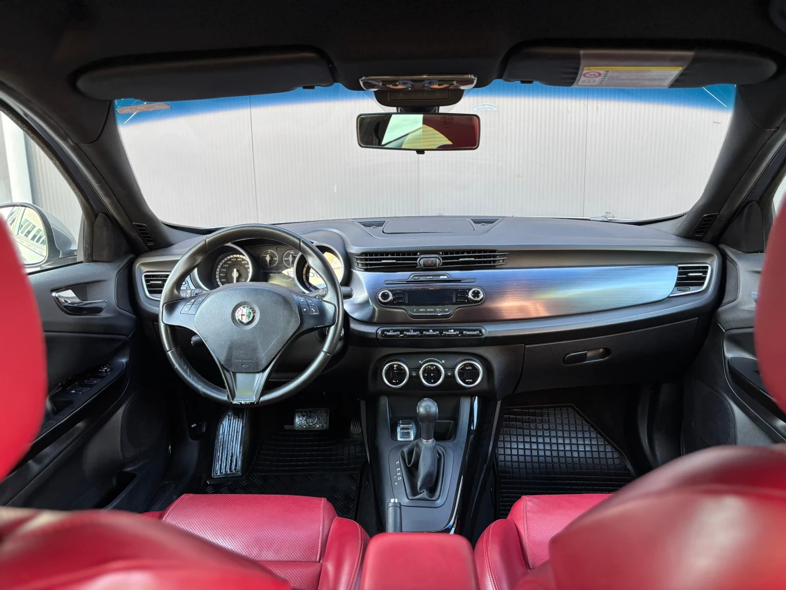 Alfa Romeo Giulietta 2.0 JTDm2, снимка 15 - Автомобили и джипове - 54782423