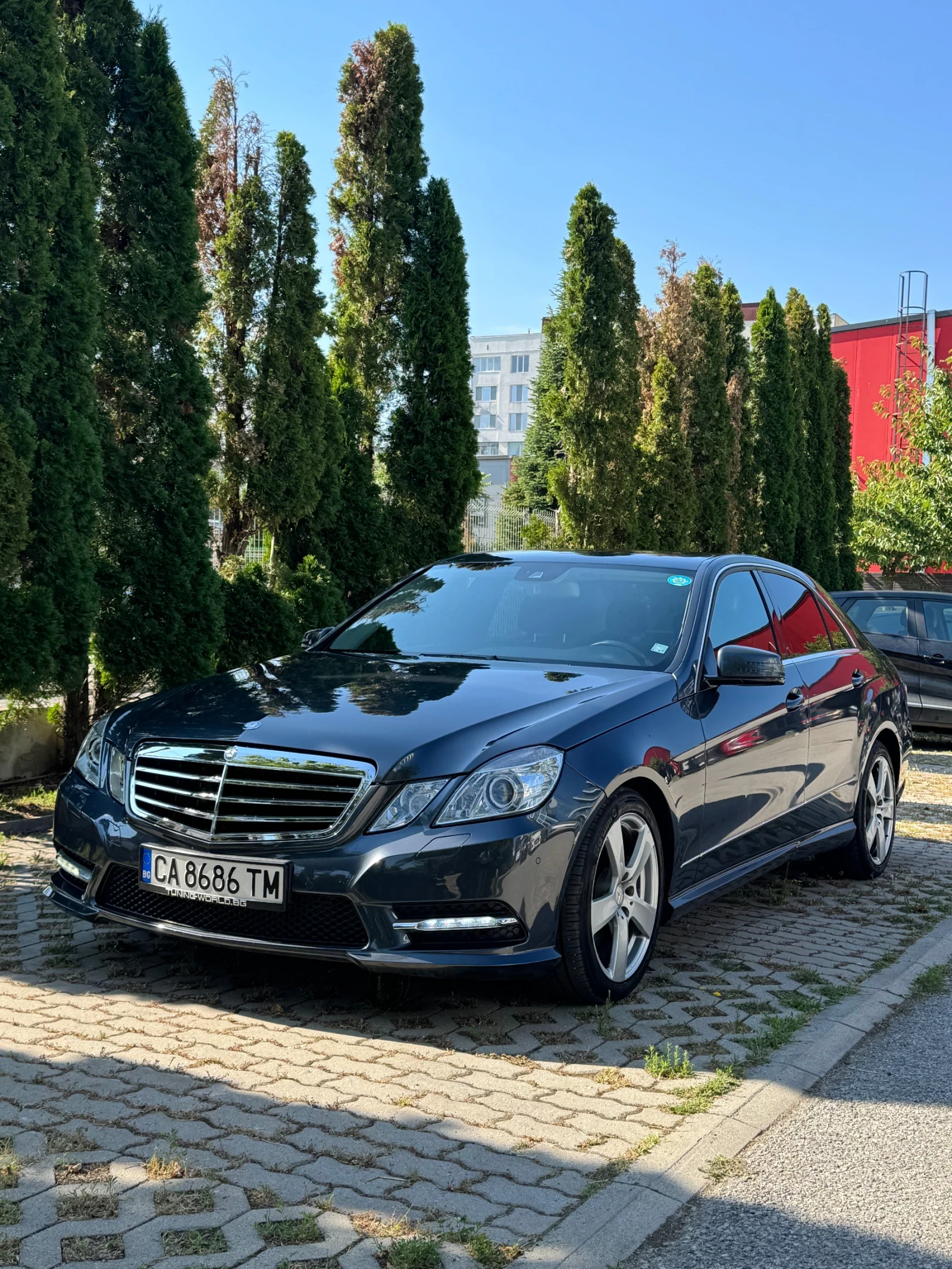 Mercedes-Benz E 350 AMG Pack, снимка 3 - Автомобили и джипове - 55623218
