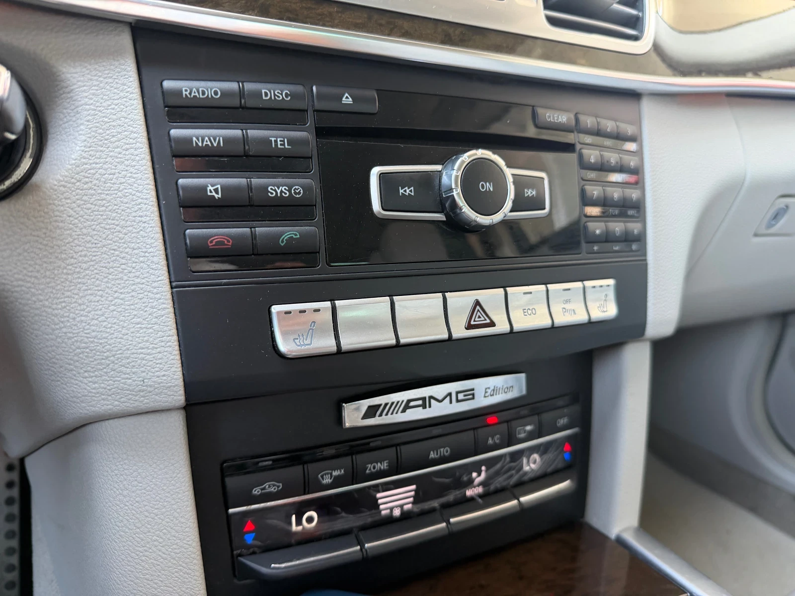 Mercedes-Benz E 220 E63S* AMG* 7G* FACE* NAVI* LED, снимка 13 - Автомобили и джипове - 55750841