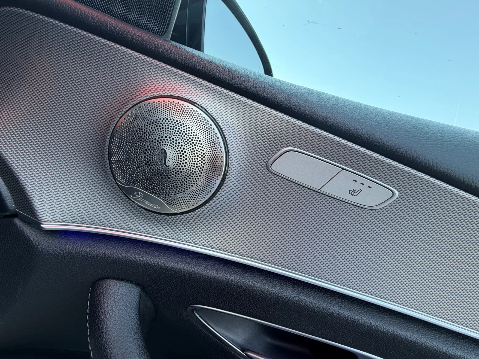 Mercedes-Benz E 220 E63S* AMG* 9G* NAVI* LED, снимка 12 - Автомобили и джипове - 55750841