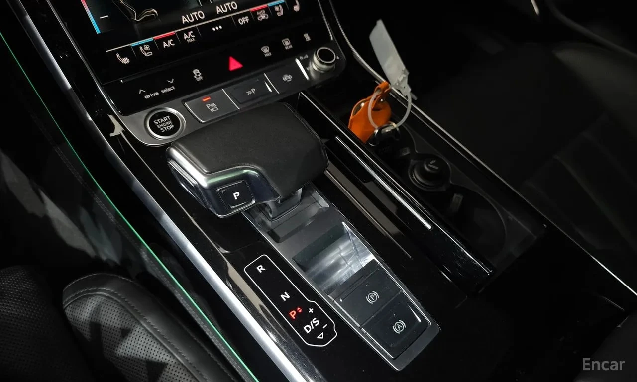 Audi A8 * 50 TDI * ТЕЛЕВИЗОРИ * B&O PREMIUM * ДИСТРОНИК , снимка 9 - Автомобили и джипове - 55987655