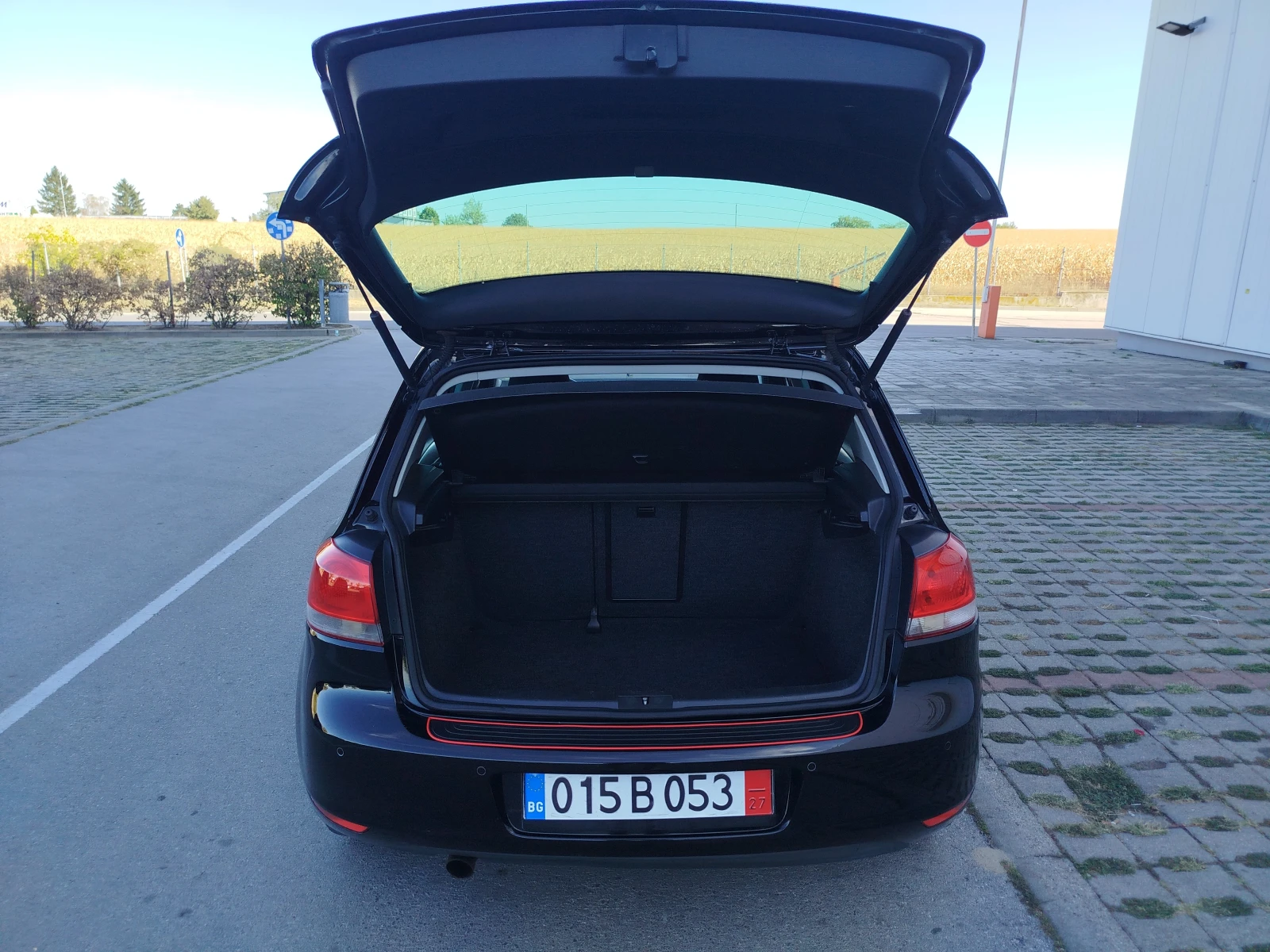 VW Golf 1.2TSI-105кс.TEAM, снимка 13 - Автомобили и джипове - 56010686