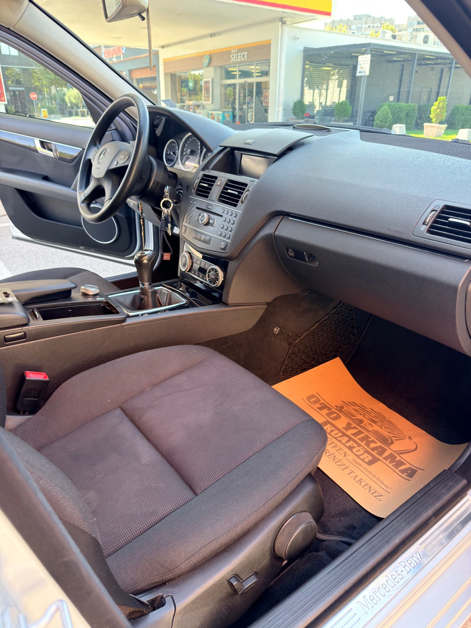 Mercedes-Benz C 200, снимка 11 - Автомобили и джипове - 56154528